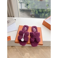 Hermes Slippers